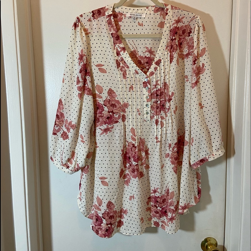 Rose & olive. Woman’s top